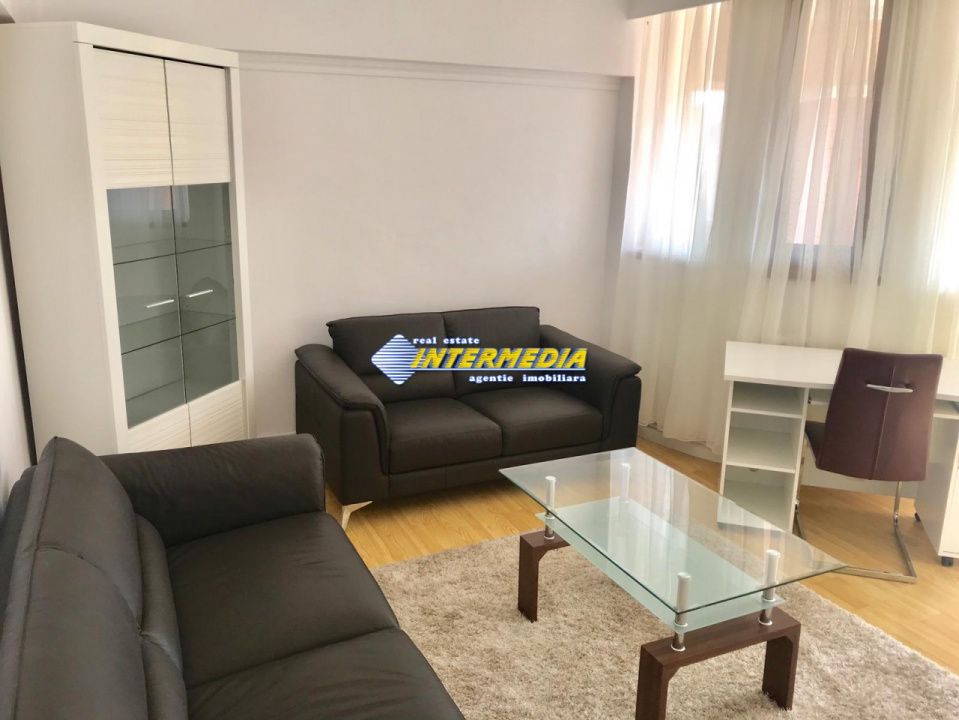 2 camere de inchiriat in Centru mobilat si utilat nou zona Primariei – fotografia 10 din 20