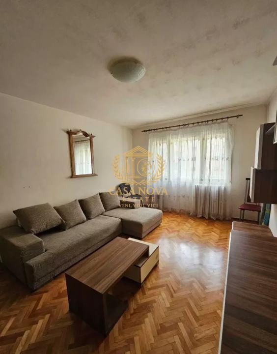 Apartament 3 camere 70mp, cartier Intre Lacuri, 2 bai, parcare, balcon – fotografia 1 din 8