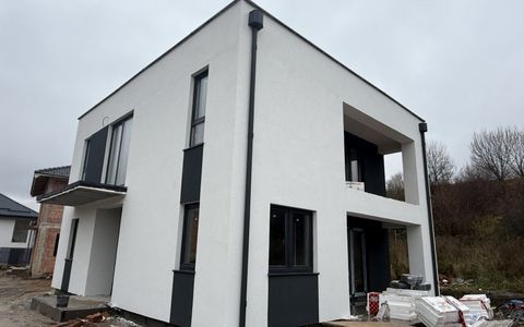 Casă individuală de vânzare – Luna de Sus, cartier rezidențial privat