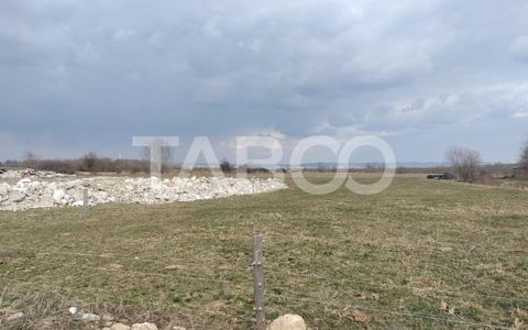 Teren de vanzare 16310 mp cu front stradal de 157 m in Sibiu