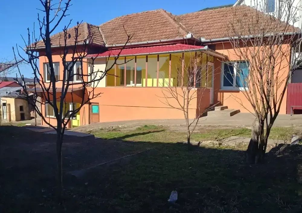 Casa finisată și mobilată, teren 1440 mp, zona Penny-Apahida – fotografia 1 din 4
