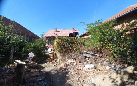 Teren 360 mp cu casa de demolat | Front stradal 14 ml | Crisan