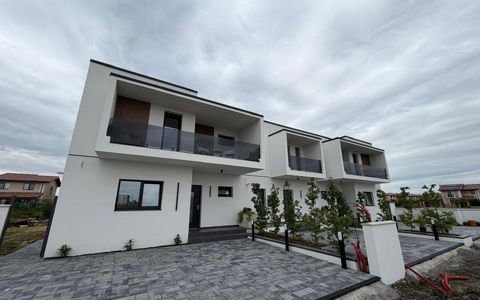 Triplex in Sacalaz | Finisaje premium | 4 camere | Asfalt | 2 balcoane