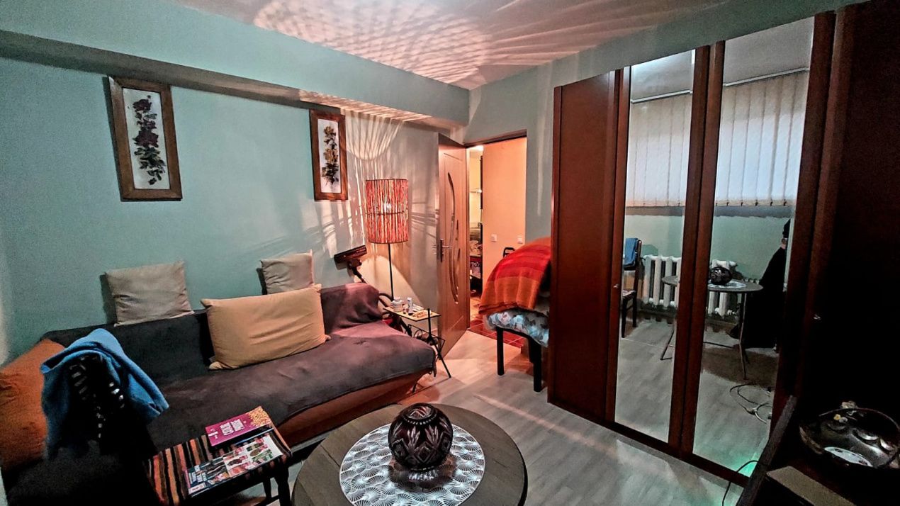 Okazie ! Vanzare Apartament 2 Camere Bloc Nou Decomandate CETATE Piata – fotografia 1 din 7