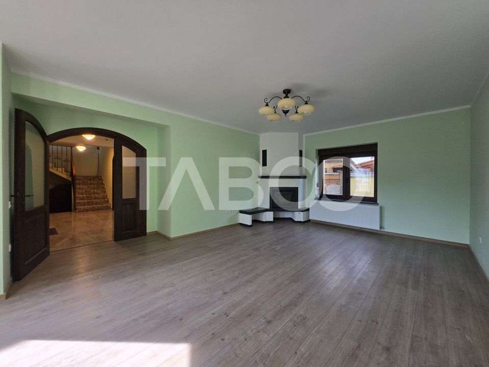 Casa noua de inchiriat 5 camere 200mp si Garaj zona Tineretului Sibiu – fotografia 3 din 28