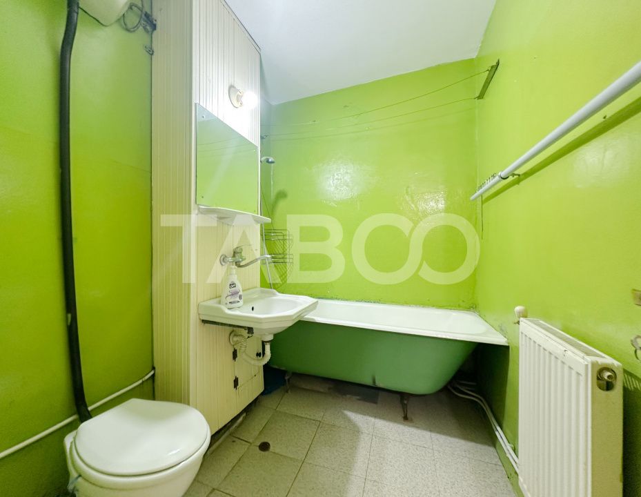 Apartament cu 4 camere strada Maramuresului zona Gara de vanzare – fotografia 3 din 8