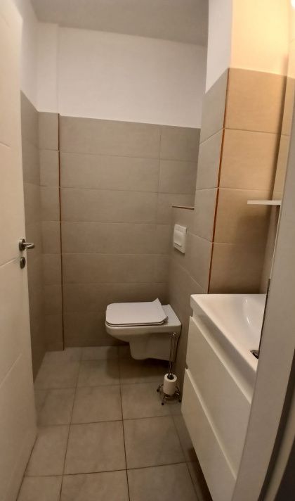 3 camere de inchiriat, Lux, zona Carrefour – fotografia 9 din 10
