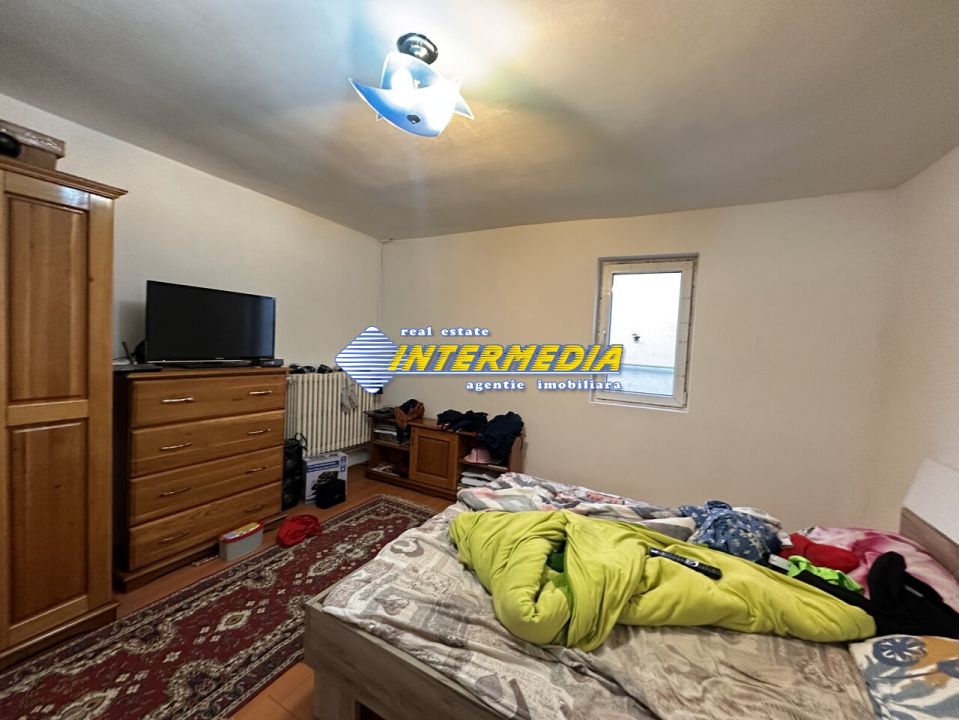 Casa cu 3 camere  in Cetate la asfalt cu 1176 mp Teren – fotografia 12 din 15