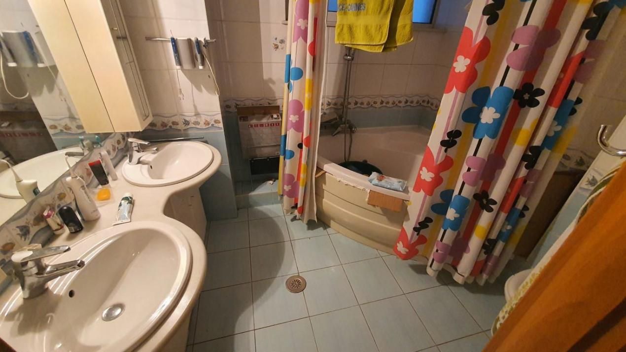 Vilă spațioasă de închiriat Basarabia | 11 camere | Arena Națională – fotografia 5 din 6