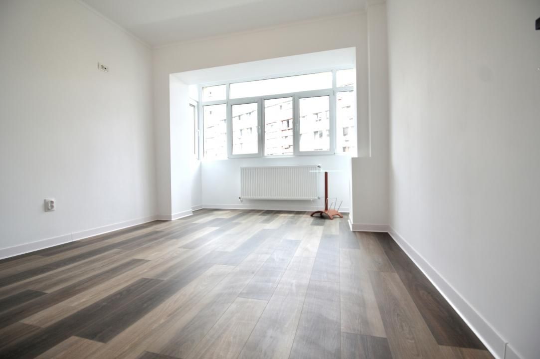 COLENTINA-TEIUL DOAMNEI, DECOMANDAT, RENOVAT, NEMOBILAT! – fotografia 4 din 15