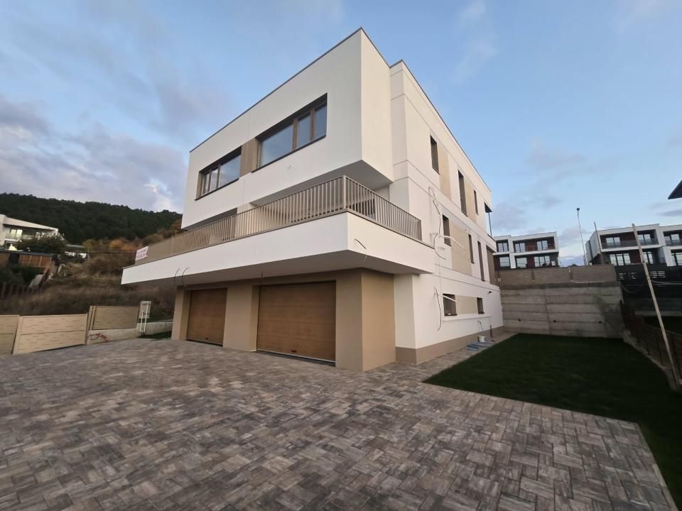 Duplex cu garaj | 180mp utili | D+P+E+terasă circulabilă 60mp | Vivo – fotografia 2 din 6