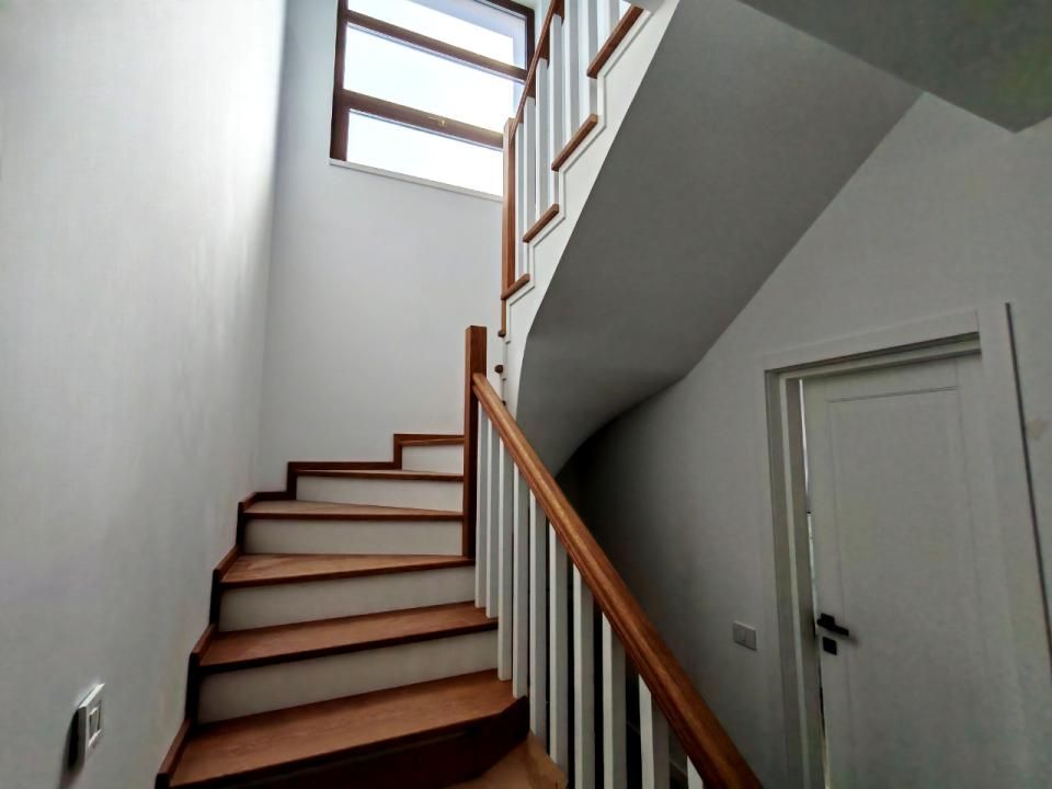 Vilă 5 camere 200 mpu | Curte 400mp | Pipera - Tunari – fotografia 6 din 20