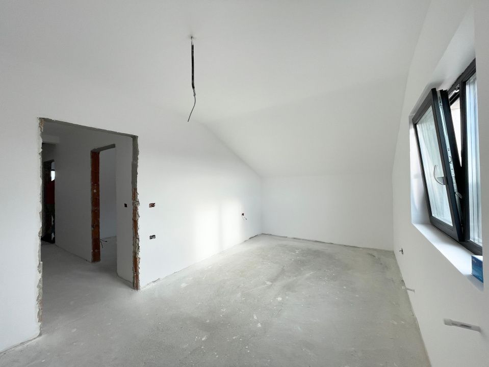Duplex 120mp - 4 camere - Mosnita Noua – fotografia 13 din 16