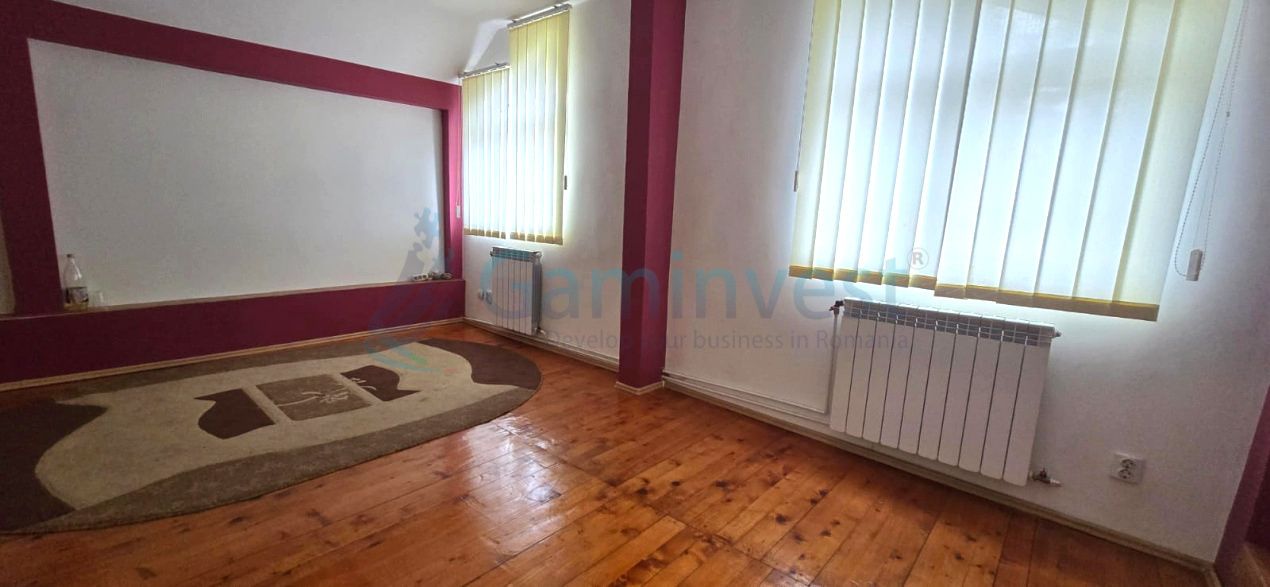 Casa cu dublu front stradal,zona Ecaterina Teodoroiu,Oradea – fotografia 16 din 19