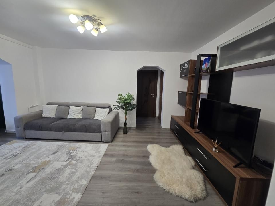 INCHIRIERE apartament 2 cam, modern, Nord-Cameliei – fotografia 3 din 21