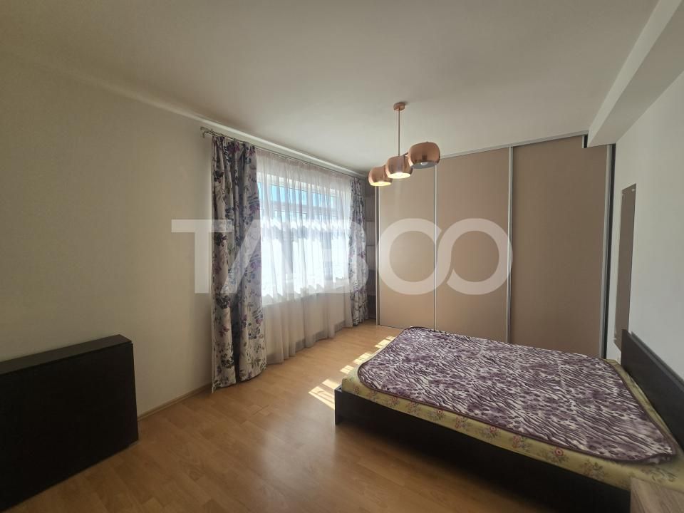 Prima inchiriere-Apartament 103 mpu 3 camere balcon 10 mp zona Strand – fotografia 2 din 12