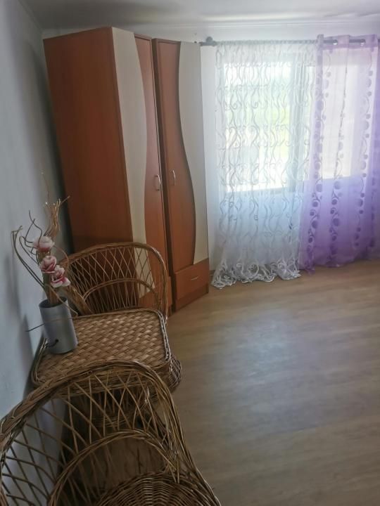 Casă spațioasă de închiriat în Ungureni – Dambovita – fotografia 11 din 24