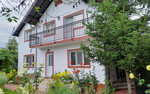 Casă cu teren 1000mp - zona SLAVA
