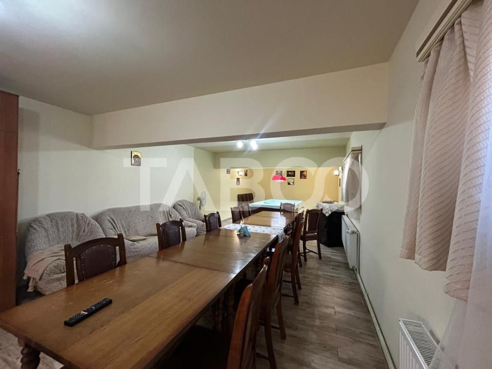 Casa 5 camere  individuala cu piscina incalzita acces auto Turnisor – fotografia 10 din 32
