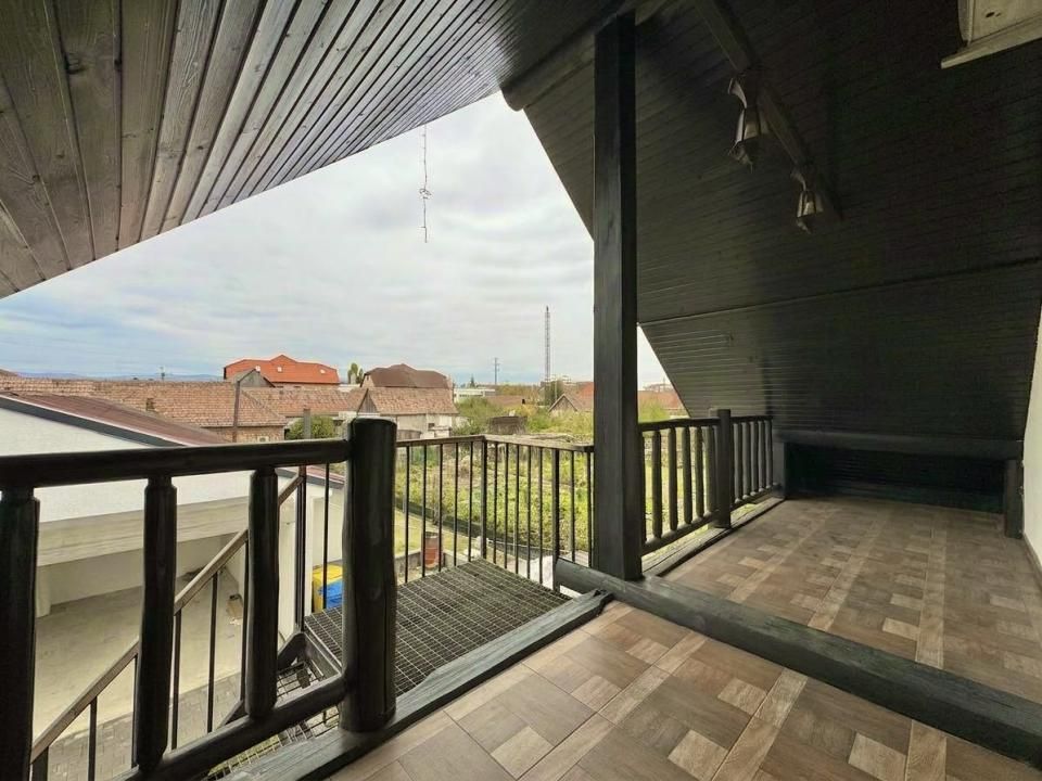 Casă 7 camere, P+M, renovată,  – Cartierul Tineretului – fotografia 21 din 21