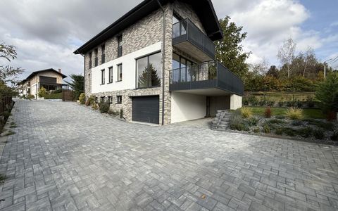 Casa/Vila Faget, finisată modern,  190 mp ,teren 283 mp ,zona Vila Tușa