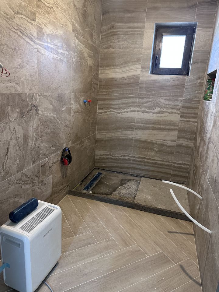 Casa noua cu 4 camere finisata in Sard 105 mp cu teren de 500 – fotografia 9 din 12