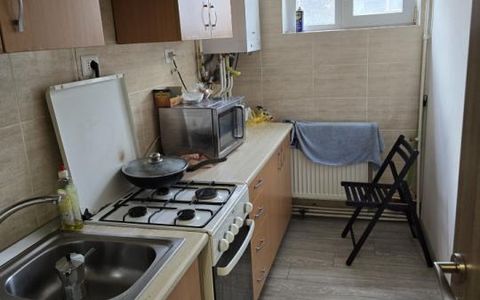 Apartament 4 camere, 3 băi, complet renovat, etaj 2, balcon, sub prețul pieței