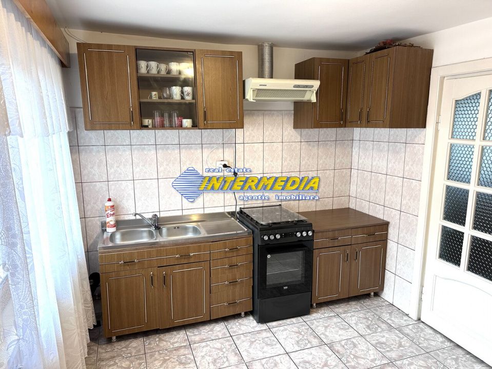 Casa 6 camere 300 mp utili de vanzare Centru cu spatiu comercial teren 400 mp – fotografia 14 din 17