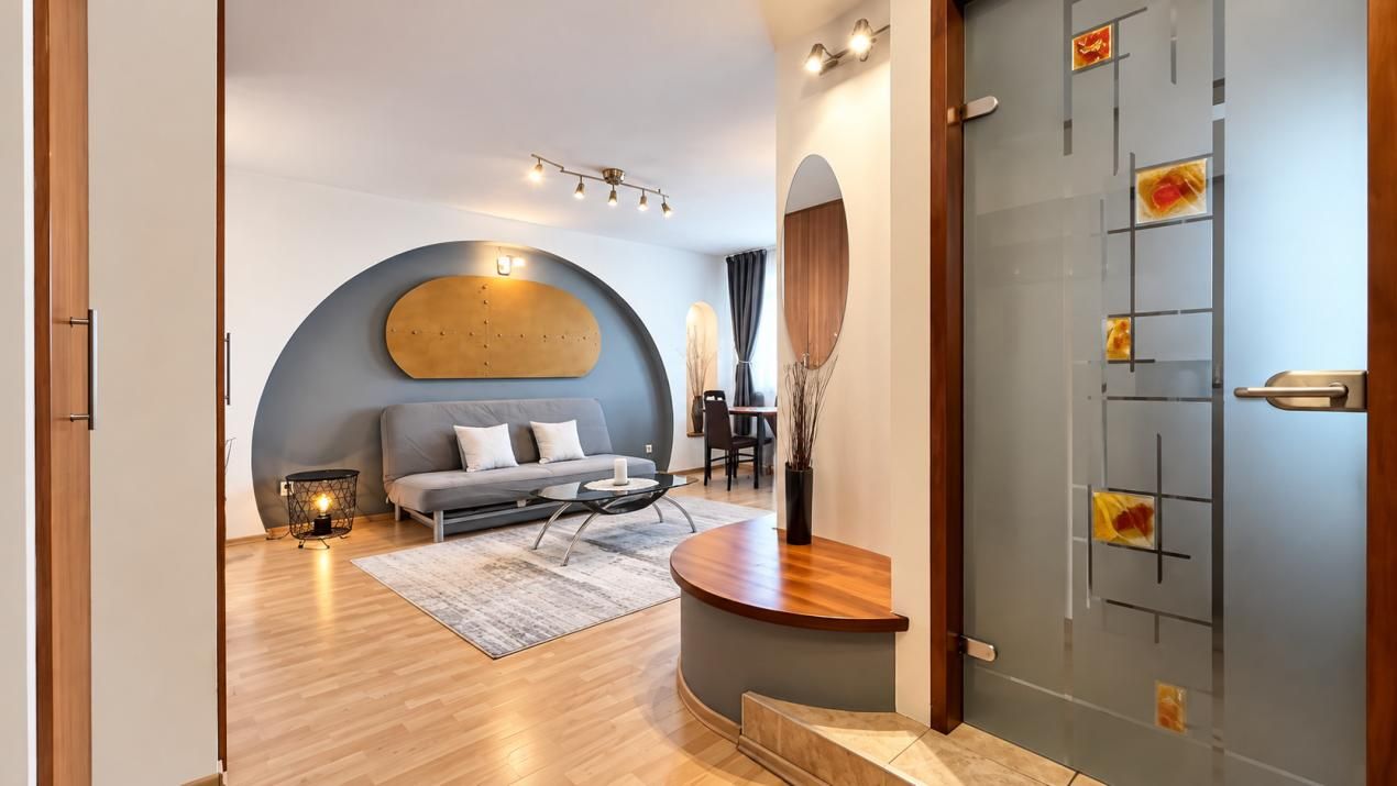 De închiriat | Apartament cu zonă de birou | Băneasa – București – fotografia 1 din 11