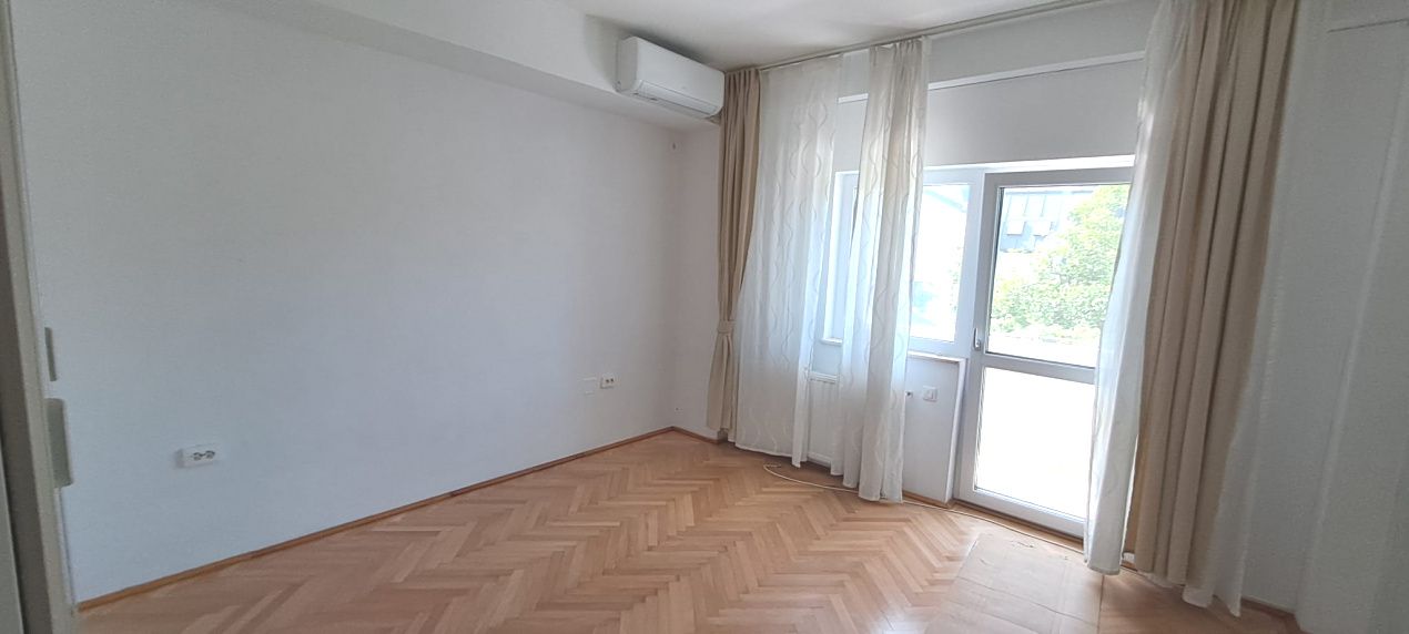 Spații de birouri de închiriat – Sf. Vineri | 5 min de centru – fotografia 2 din 8