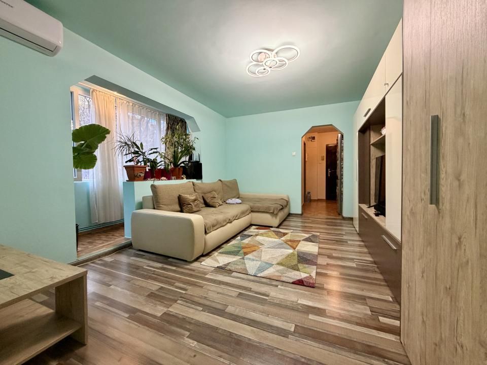 Apartament cu 3 camere, mobilat si utilat modern - zona Circumvalatiunii – fotografia 2 din 13