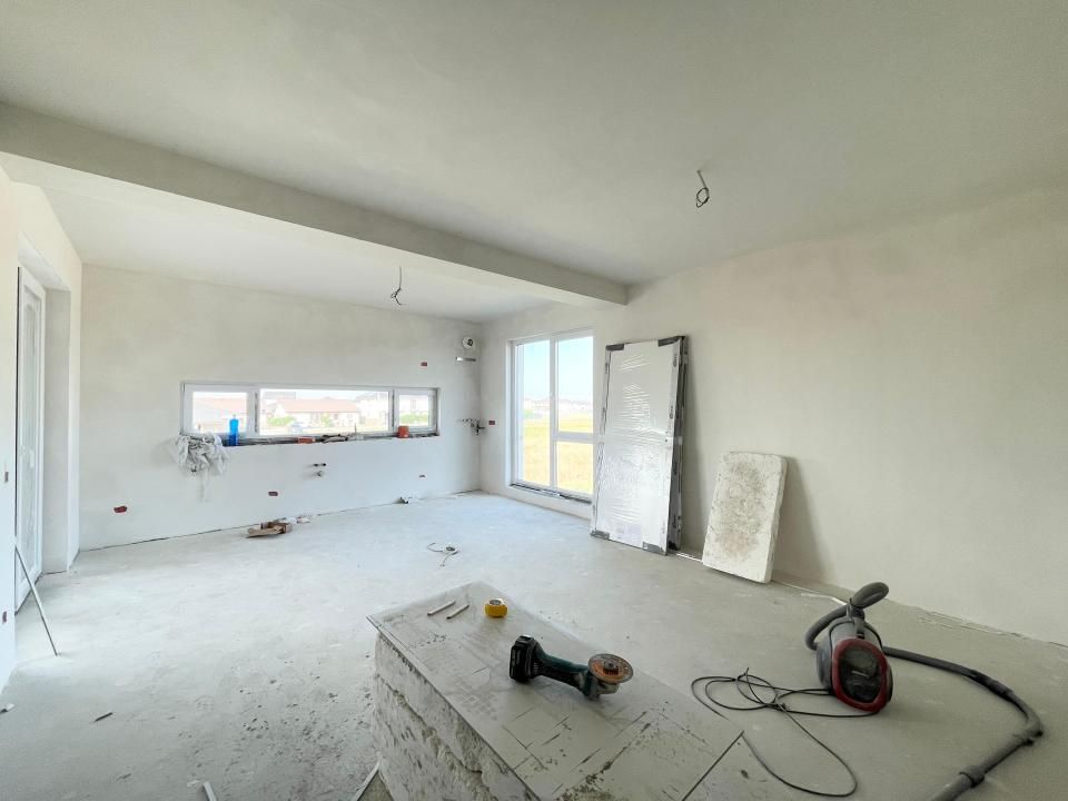 Apartament cu 3 camere, balcon 18mp - Mosnita Veche – fotografia 2 din 8