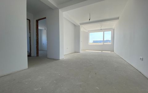Penthouse 3 camere, decomandat,81 mp utili, etaj 3- zona Torontalului