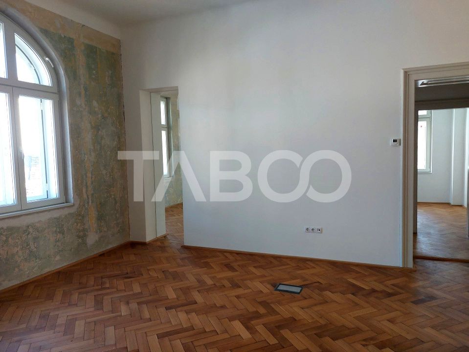 Casa istorica restaurata modernizata in totalitate zona Centrala Sibiu – fotografia 27 din 60