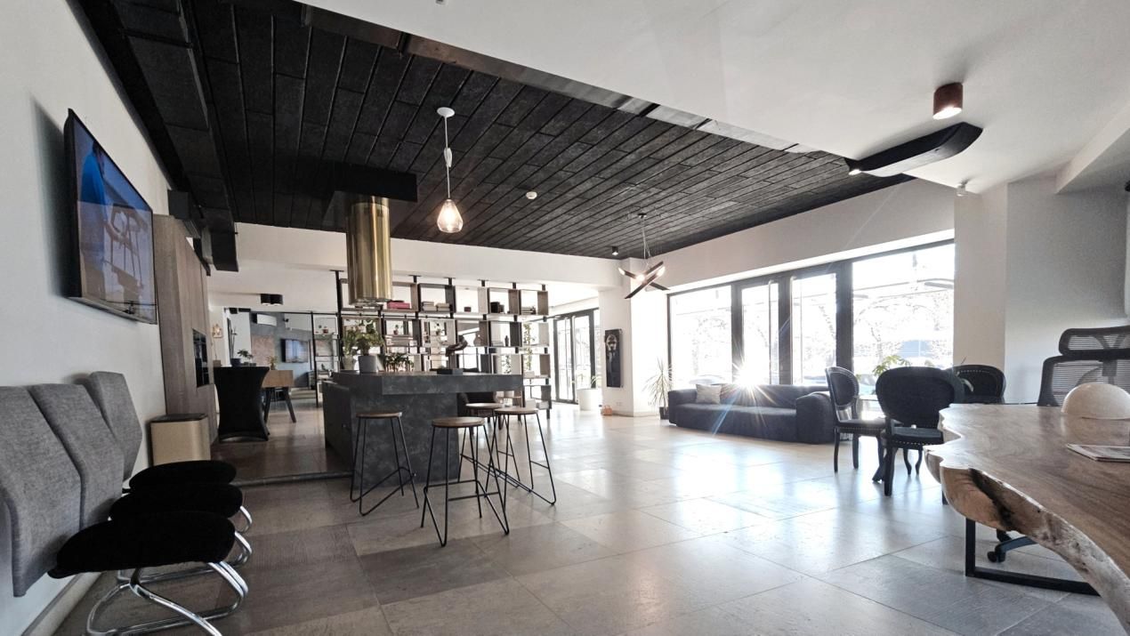 Comercial Premium | Showroom | Ultracentral | Corneliu Coposu – fotografia 11 din 25