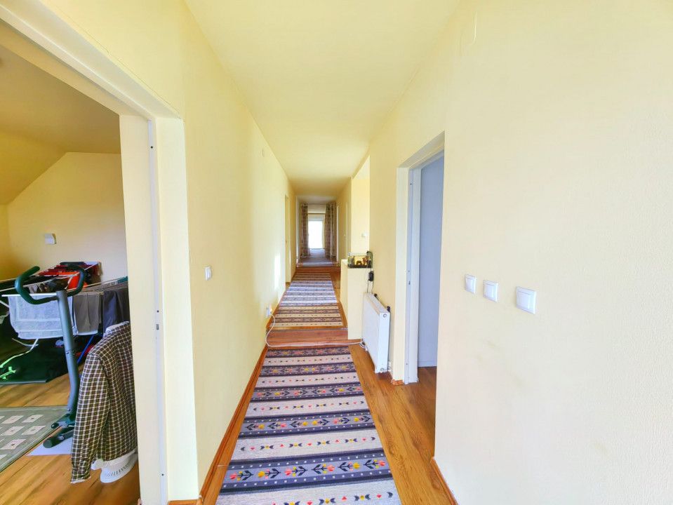Casa Inedita , 300 mp utili, P+M,  5 bai, 6 dormitoare , 1975 mp teren,  Sacalaz – fotografia 18 din 91