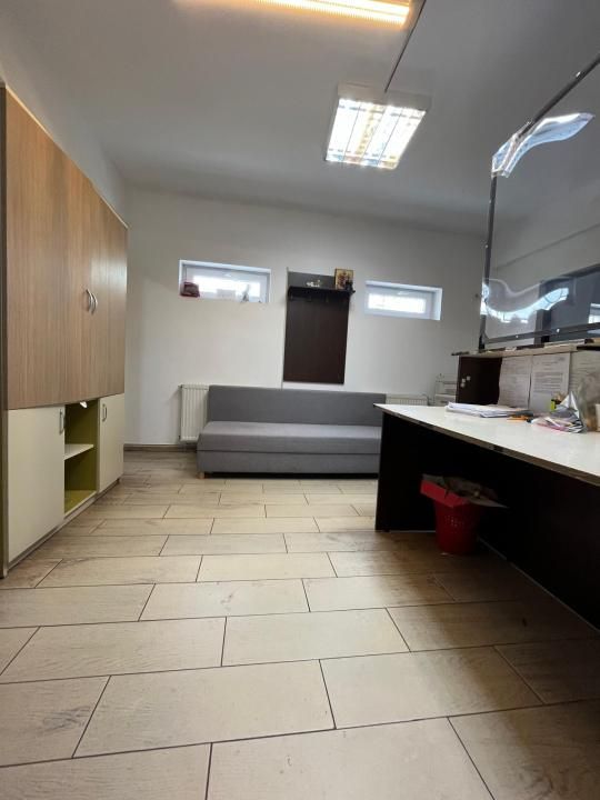 Casă P+M cu birouri amenajate și teren 5.423 mp pentru firmă și locuit acces A1 – fotografia 3 din 14