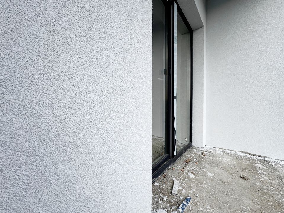 Duplex despartit prin camera tehnica, 121mp utili si 350mp teren - Urseni – fotografia 24 din 29