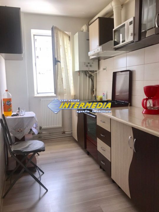 Vanzare apartament 3 camere Alba Iulia CETATE Bd.Transilvaniei Mobilat si Utilat – fotografia 1 din 12