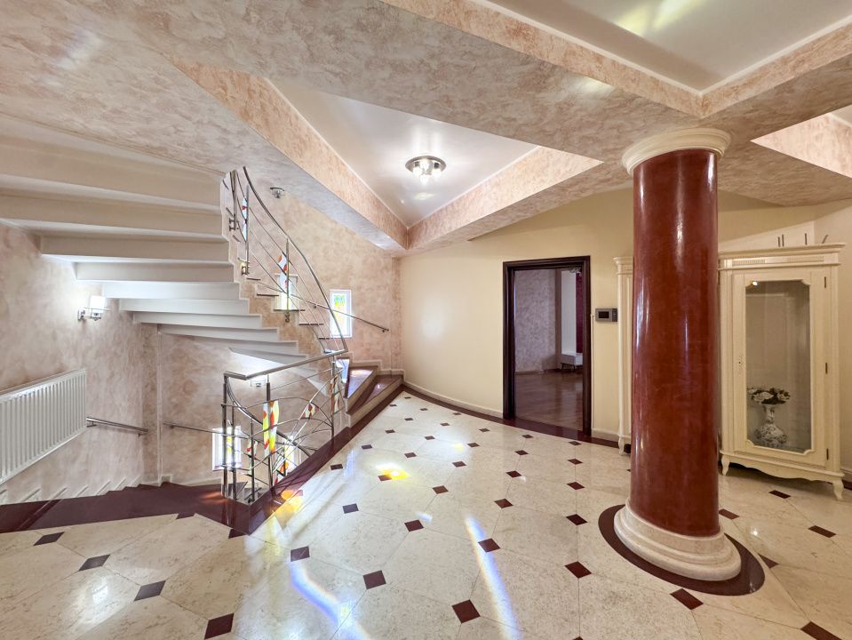 Vilă de închiriat spatioasă | 6 camere | Garaj spatios | Pozitie Centrala – fotografia 17 din 18