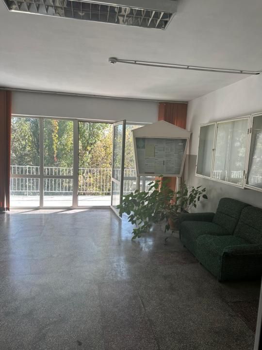 Etaj partial in bloc de birouri zona Dristor – fotografia 5 din 9