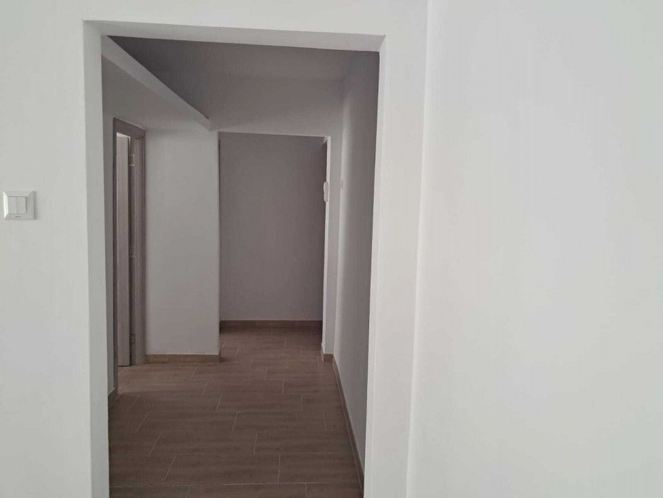  – fotografia 7 din 7