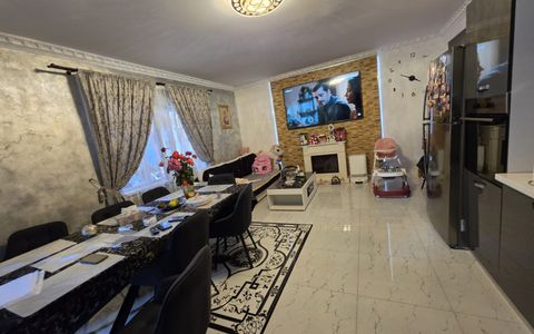 🏡 APARTAMENT LA CASĂ DE VÂNZARE – 70,2 MP UTILI + CURTE, Turnisor