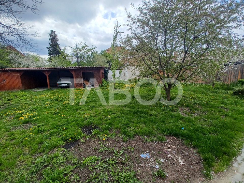 1200 mp teren cu casa individuala de  renovat in zona buna din Sibiu – fotografia 7 din 8