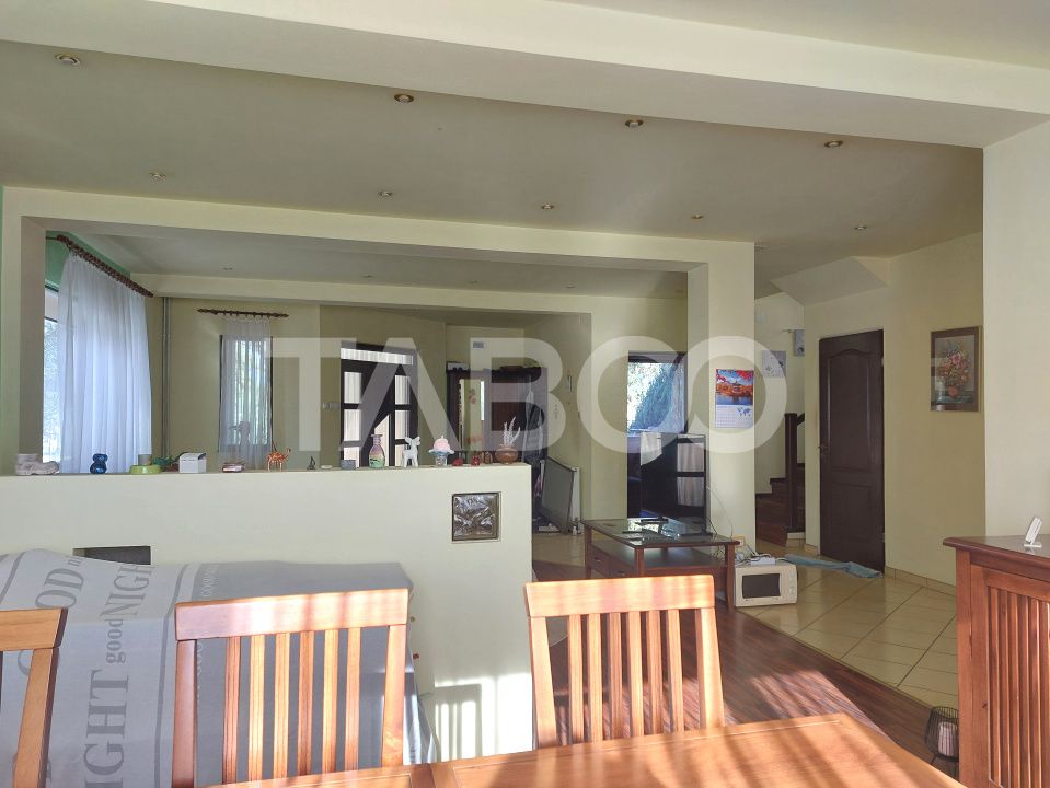 Casa 200 mpu 4 camere curte si gradina zona linistita Talmaciu – fotografia 15 din 27