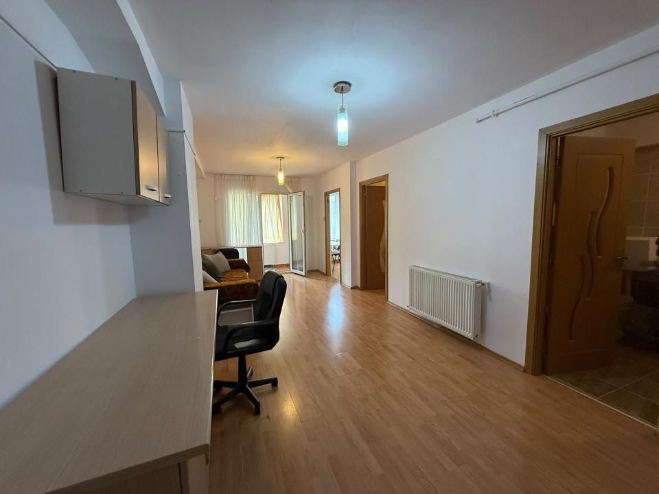 Apartament luminos cu 2 camere, etaj intermediar, Strada Oașului – fotografia 1 din 10