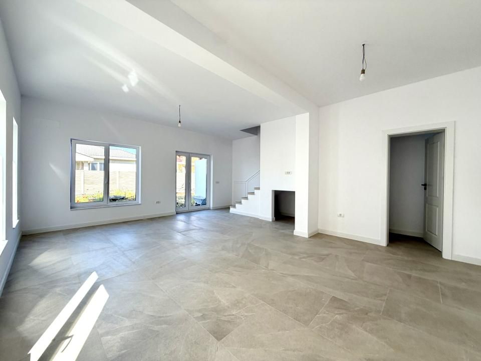Duplex modern, 5 camere, 120 mp utili - Ghiroda – fotografia 1 din 12