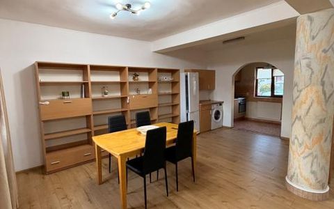 Casa cu 4 camere de inchiriat, Universitatii, cartier Europa, Oradea