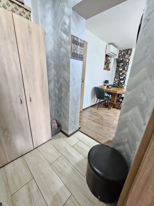 Apartament 3 camere CETATE Bulevard Etaj 3 Renovat Total Mobilat Beci Parcare – fotografia 8 din 22
