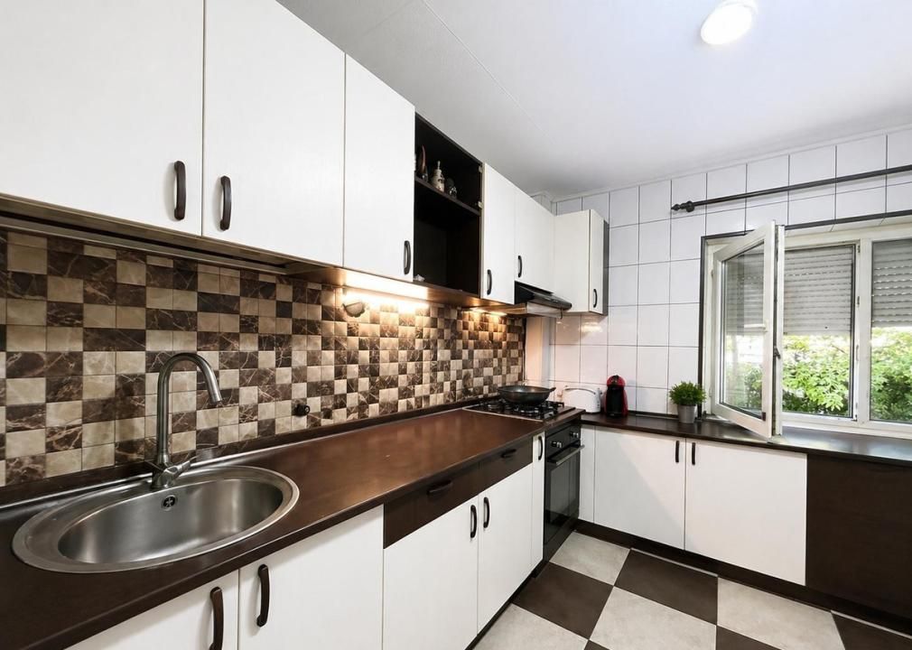 2 Camere de vanzare | Decebal | Renovat | Reabilitat | – fotografia 7 din 9